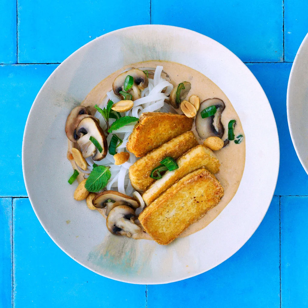 Tempeh mit Erdnusssauce