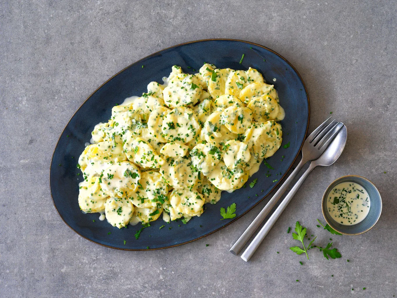 Insalata di patate con maionese aromatica