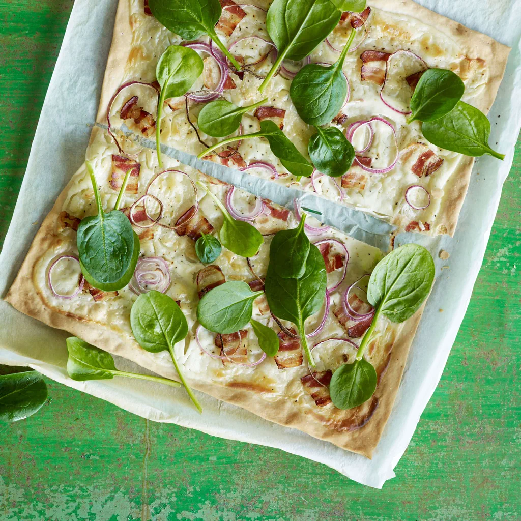 Flammkuchen mit Spinat