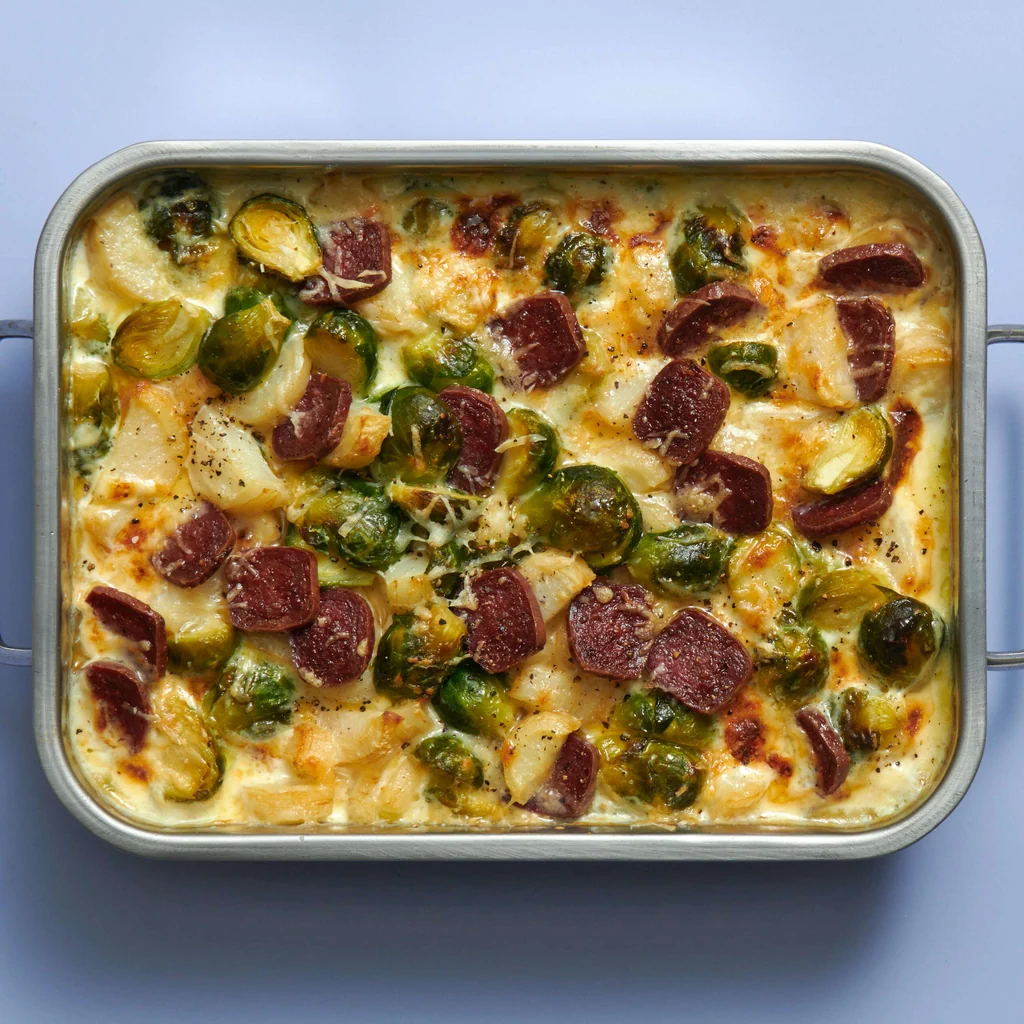 Salsiz-Pastinaken-Rosenkohl-Gratin