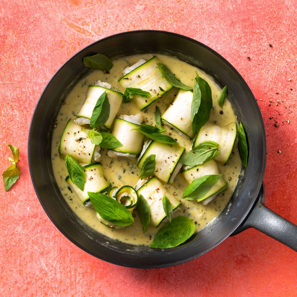 Involtini di coregone in salsa al basilico