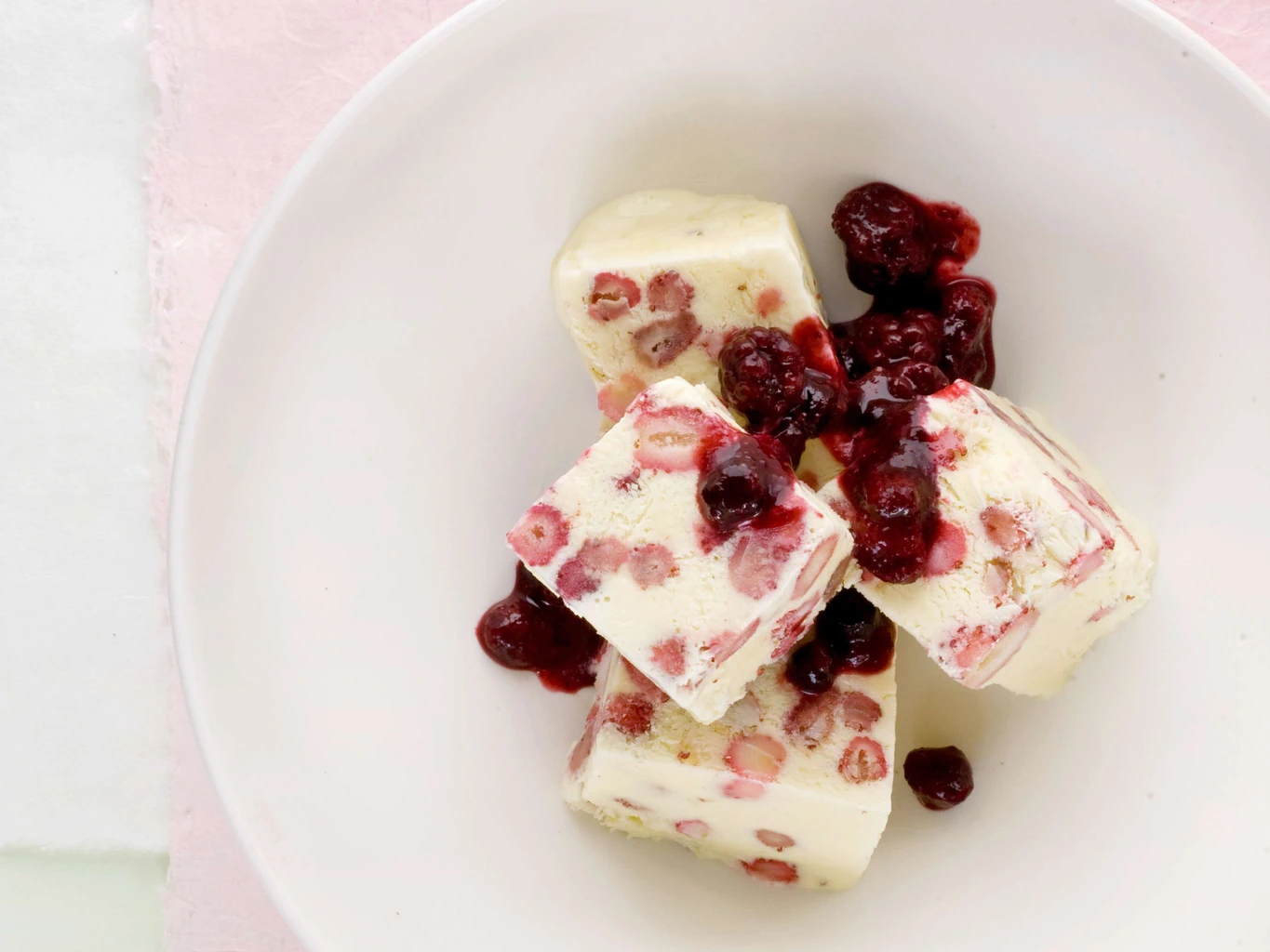 Parfait ai frutti di bosco e al quark