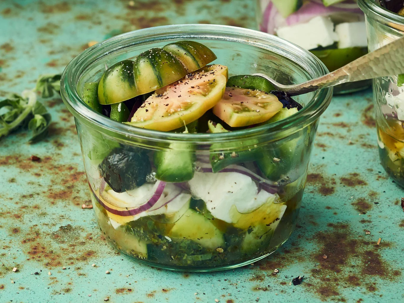 Griechischer Salat im Glas