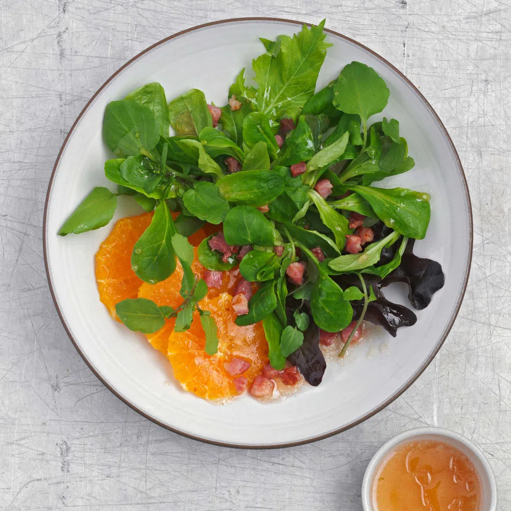 Nüsslisalat mit Zitronengras-Dressing
