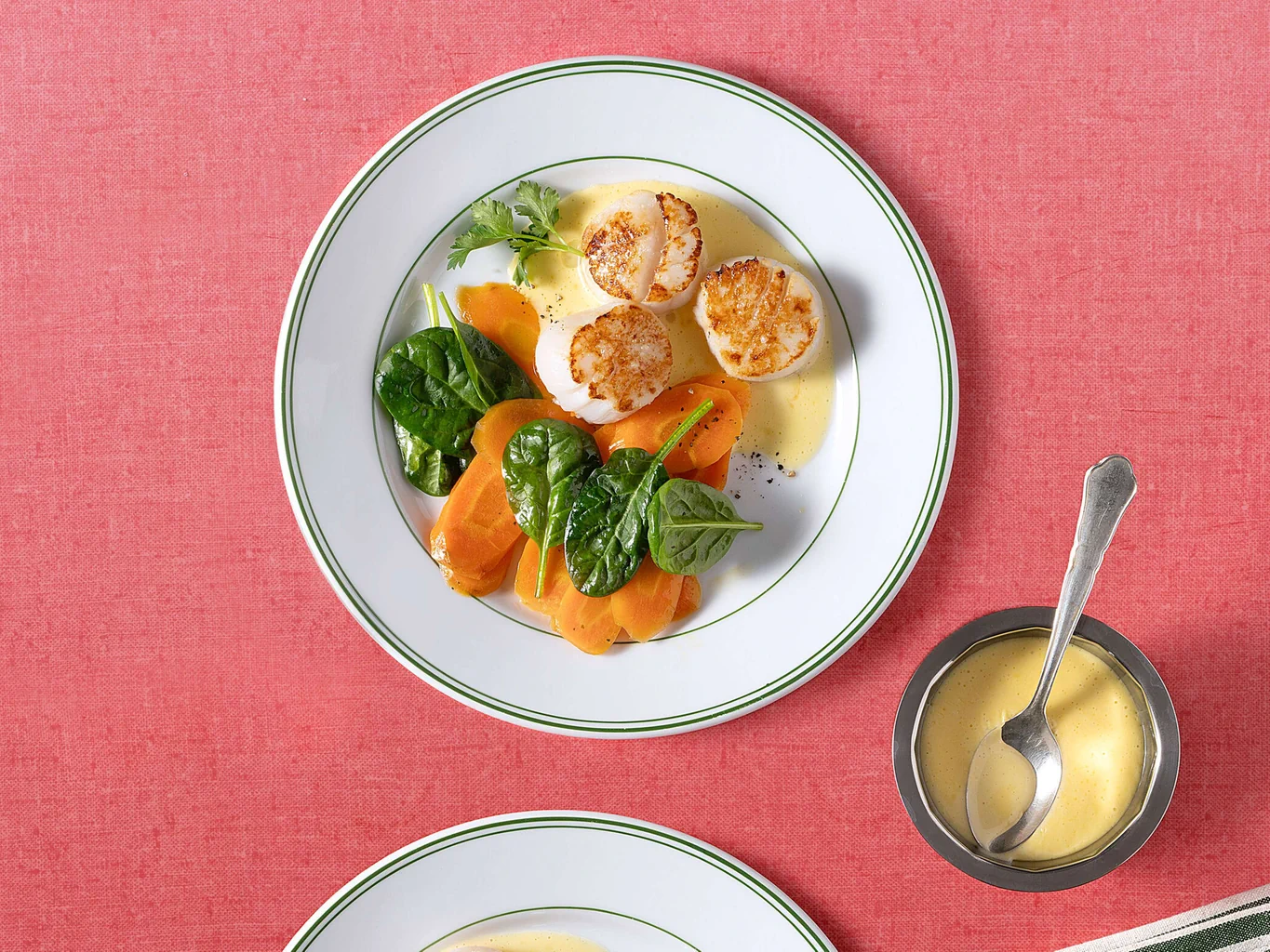 Jakobsmuscheln mit Sauce hollandaise
