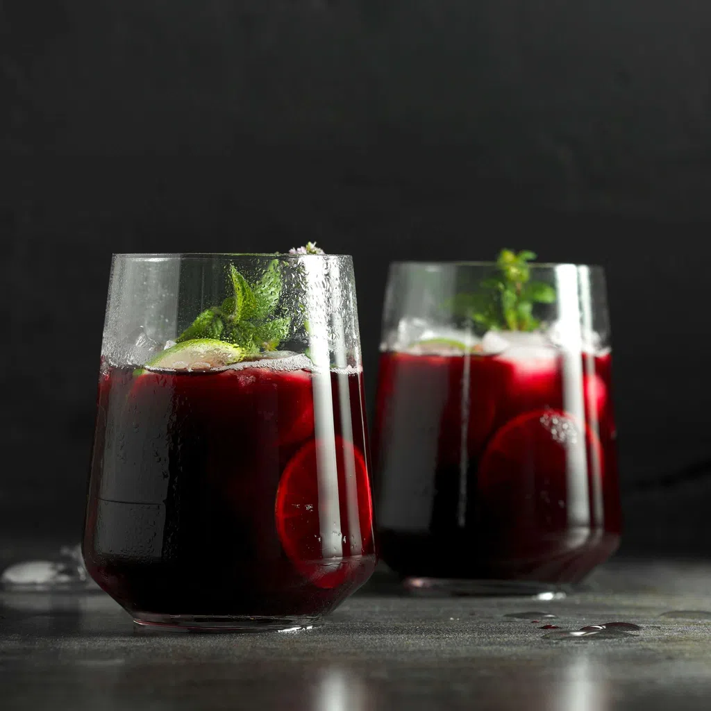 Cassis-Switchel