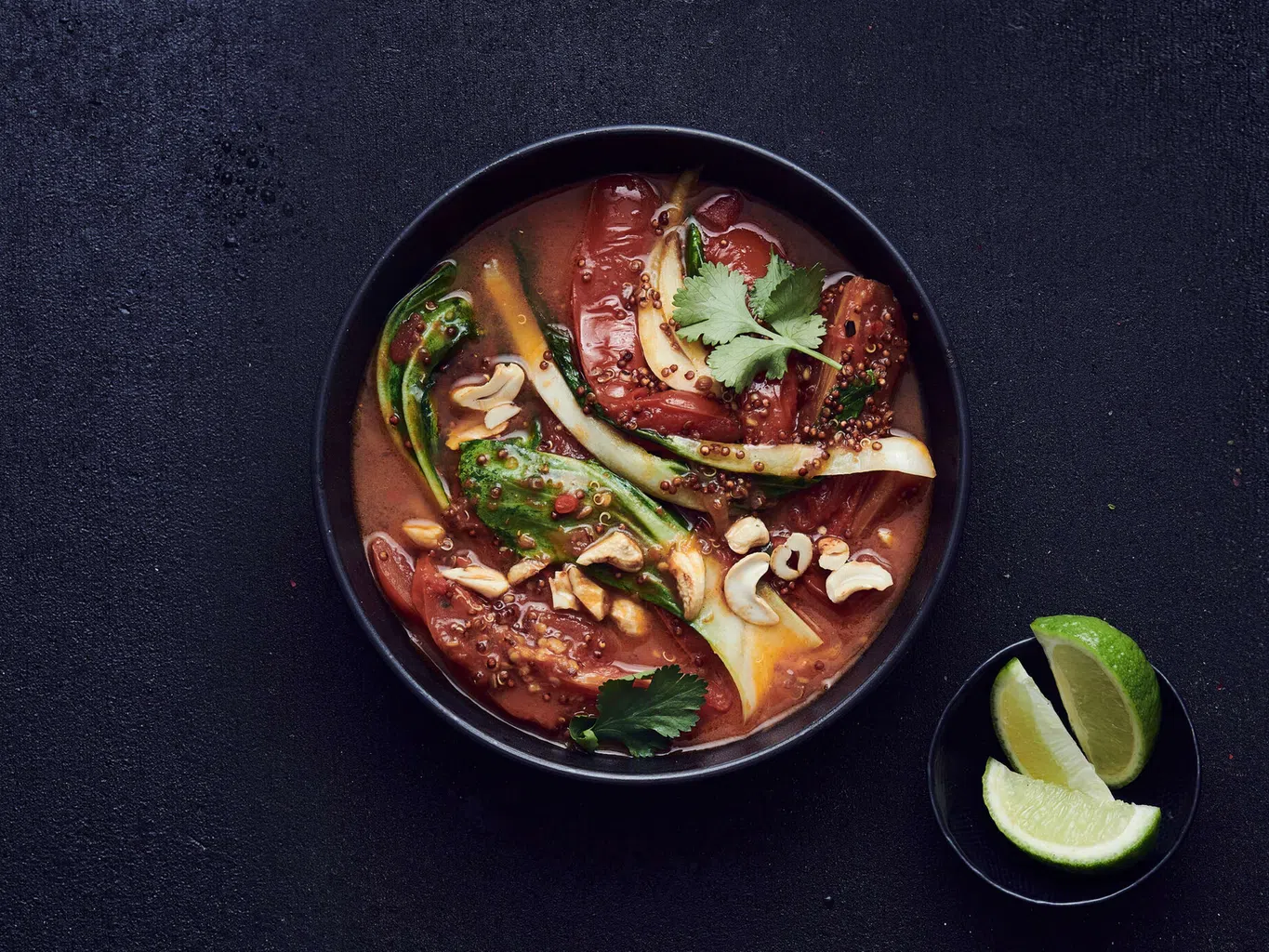 Tomaten-Curry mit Pak-Choi
