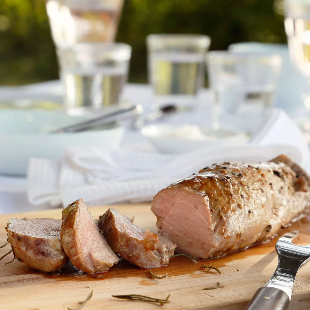 Filet mignon de porc au miel avec vinaigrette à la menthe