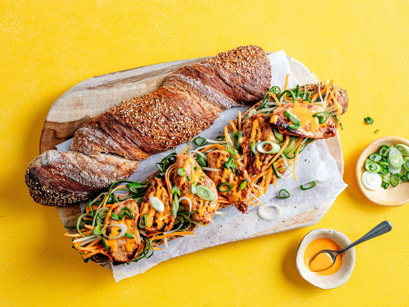 Sandwich au poulet avec crudités