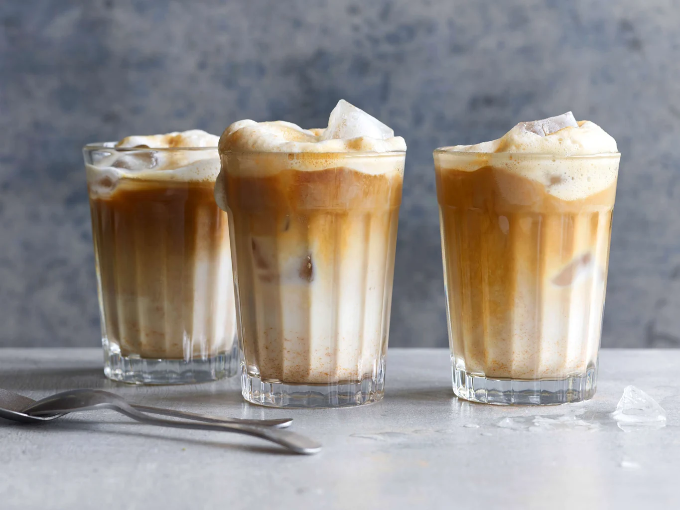 Cold brew coffee avec boisson aux dattes