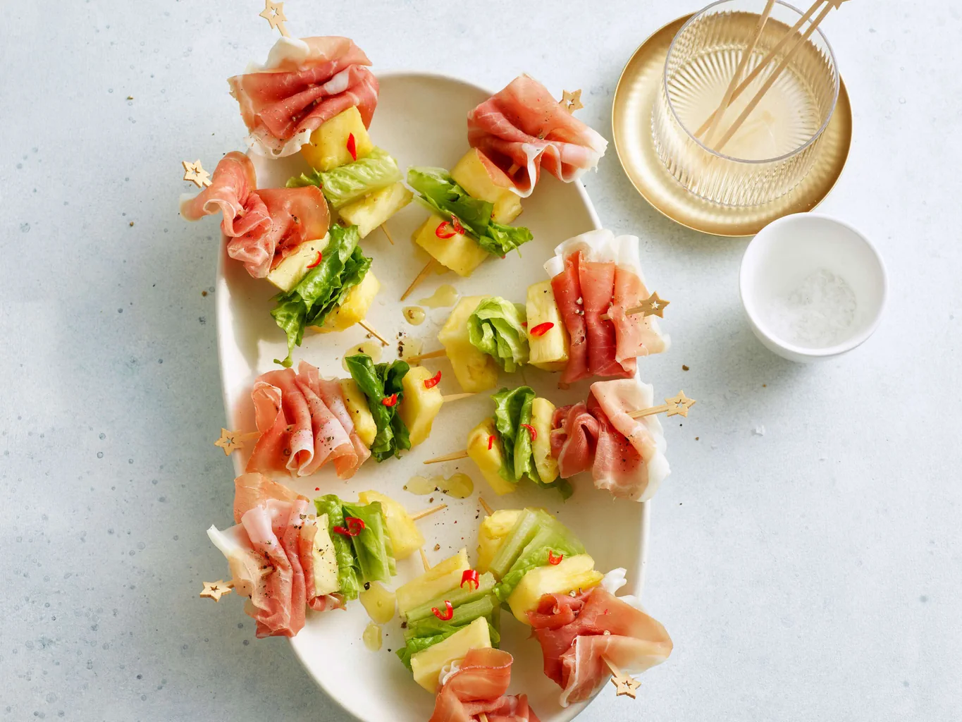 Ananasspiesse mit Culatello di Parma