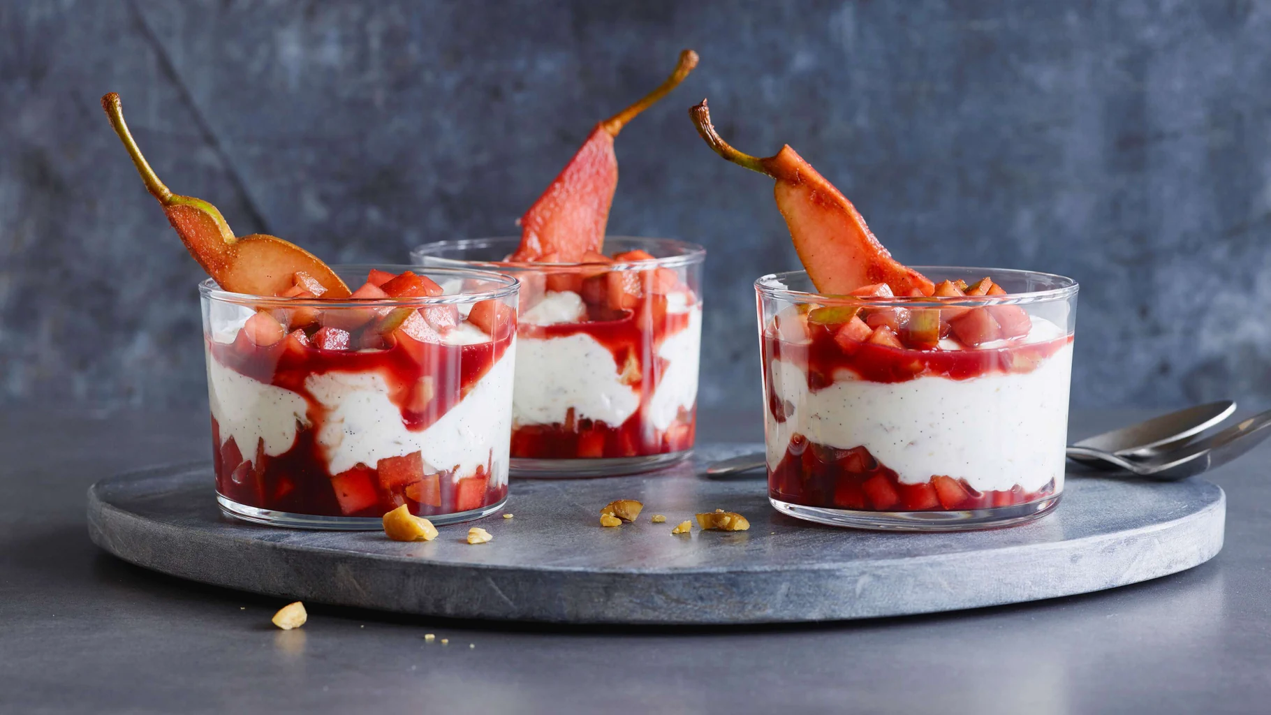 Quarkcreme mit Marroni und pochierten Birnen
