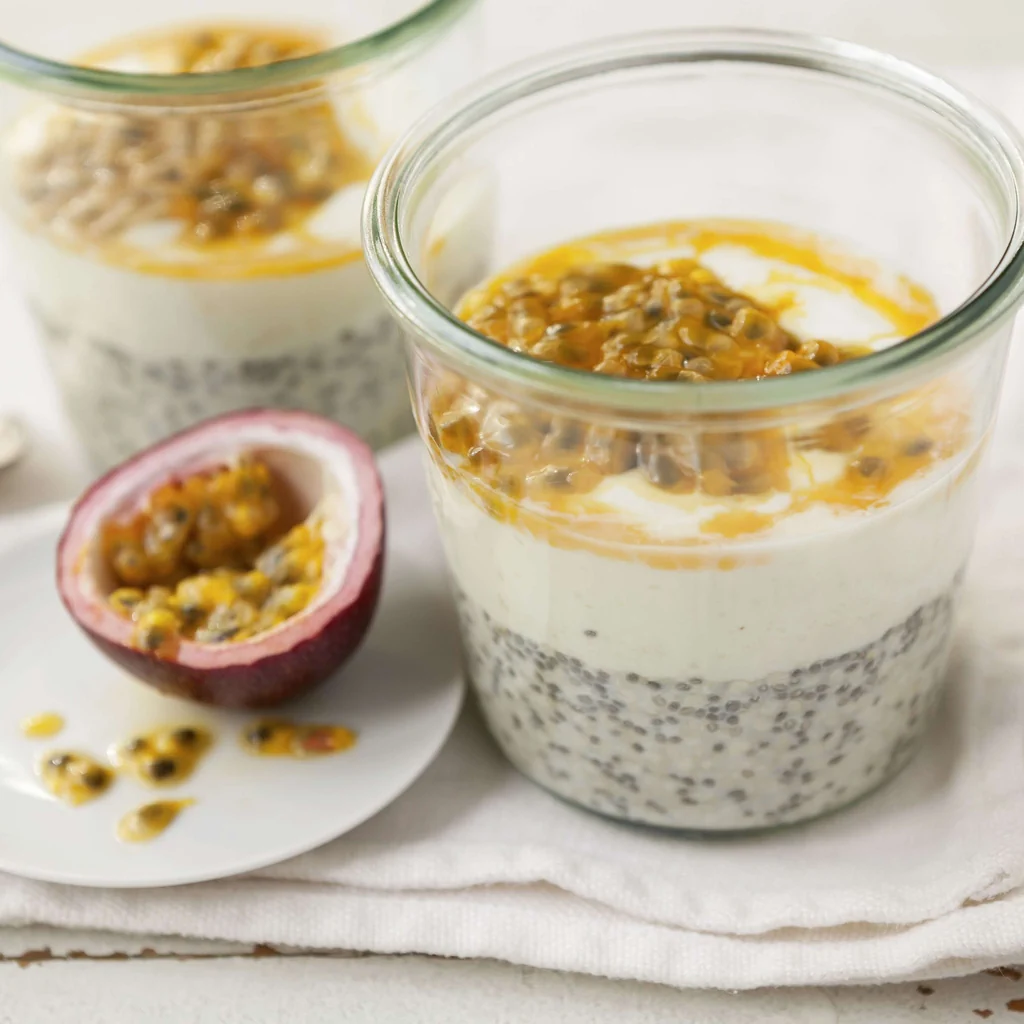 Overnight pudding al miglio con frutto della passione
