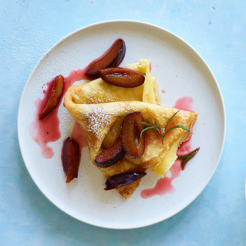 Crêpes fourrées à la compote de prunes
