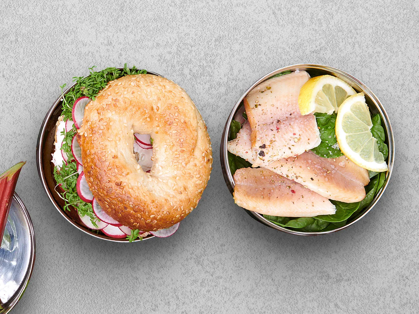 Bagel al crescione con trota