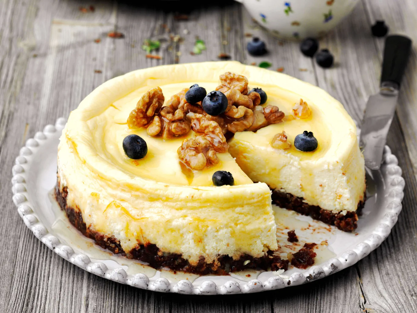 Ziegen-Cheesecake mit Honignüssen