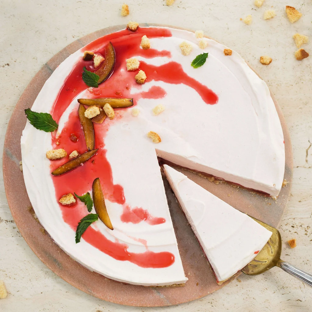Parfait aux pruneaux sur biscuit