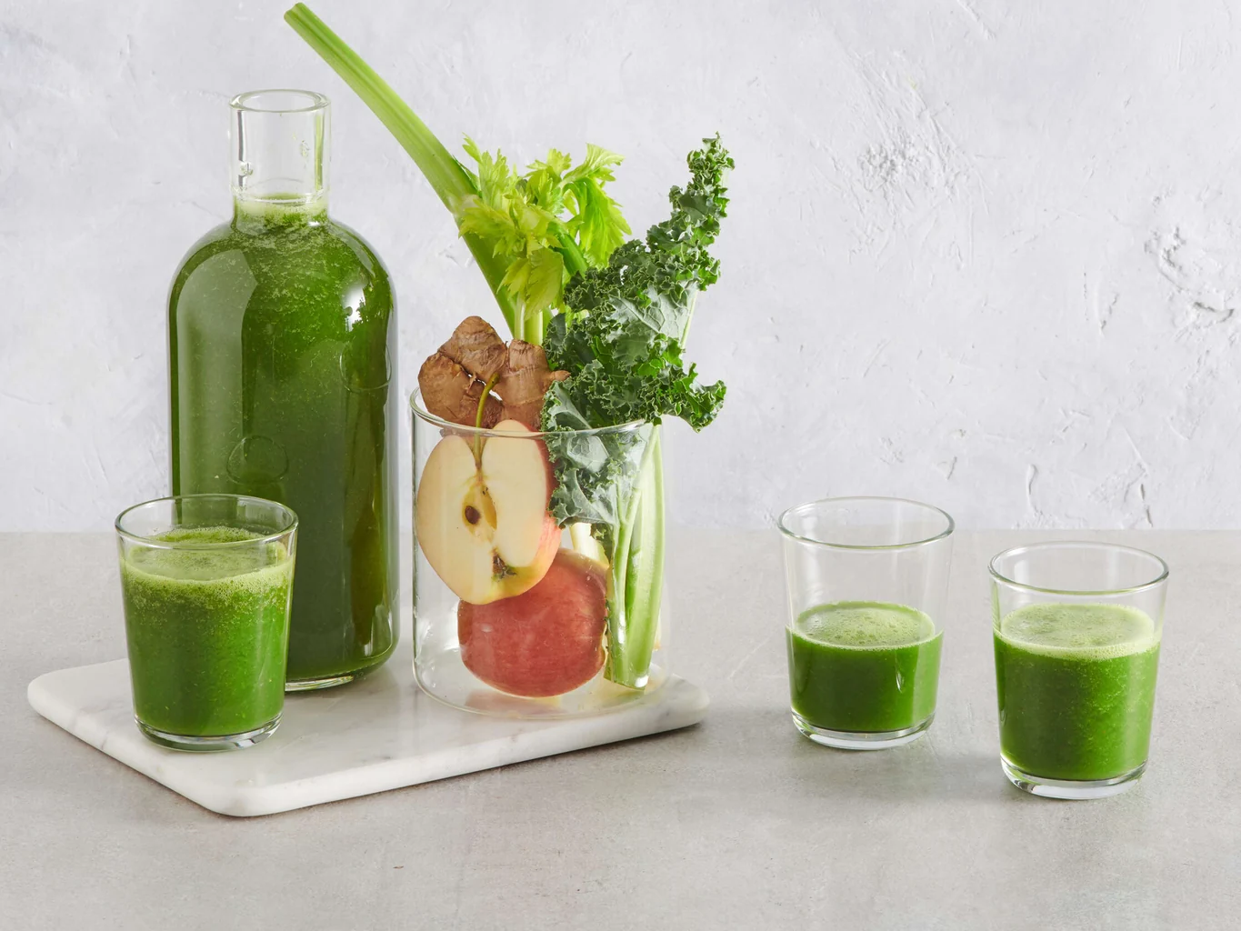 Federkohl-Smoothie mit Apfel und Ingwer