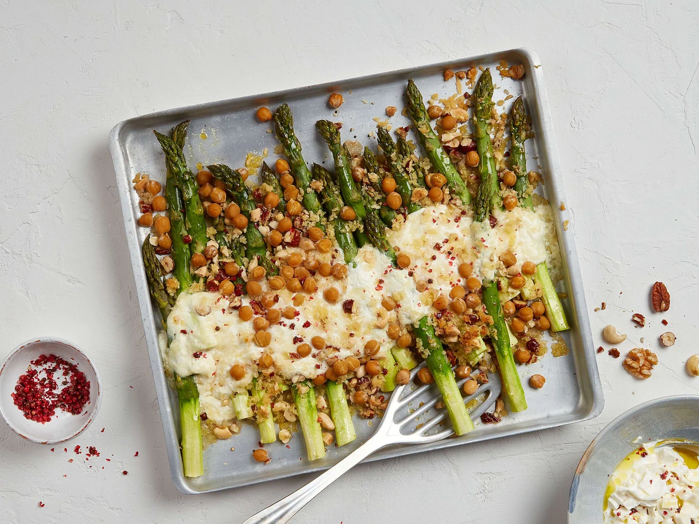 Asparagi gratinati con burrata