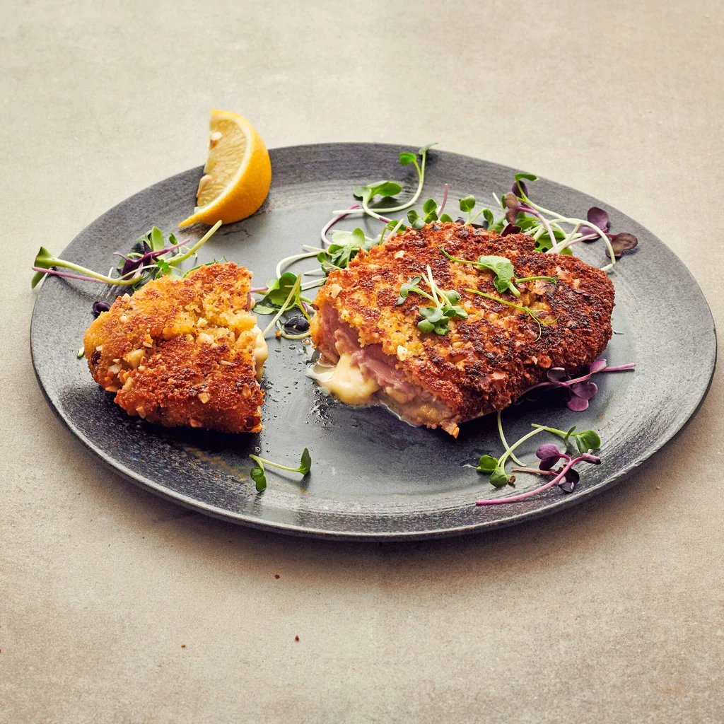 Cordon bleu mit Mont-d’Or und Nusspanade