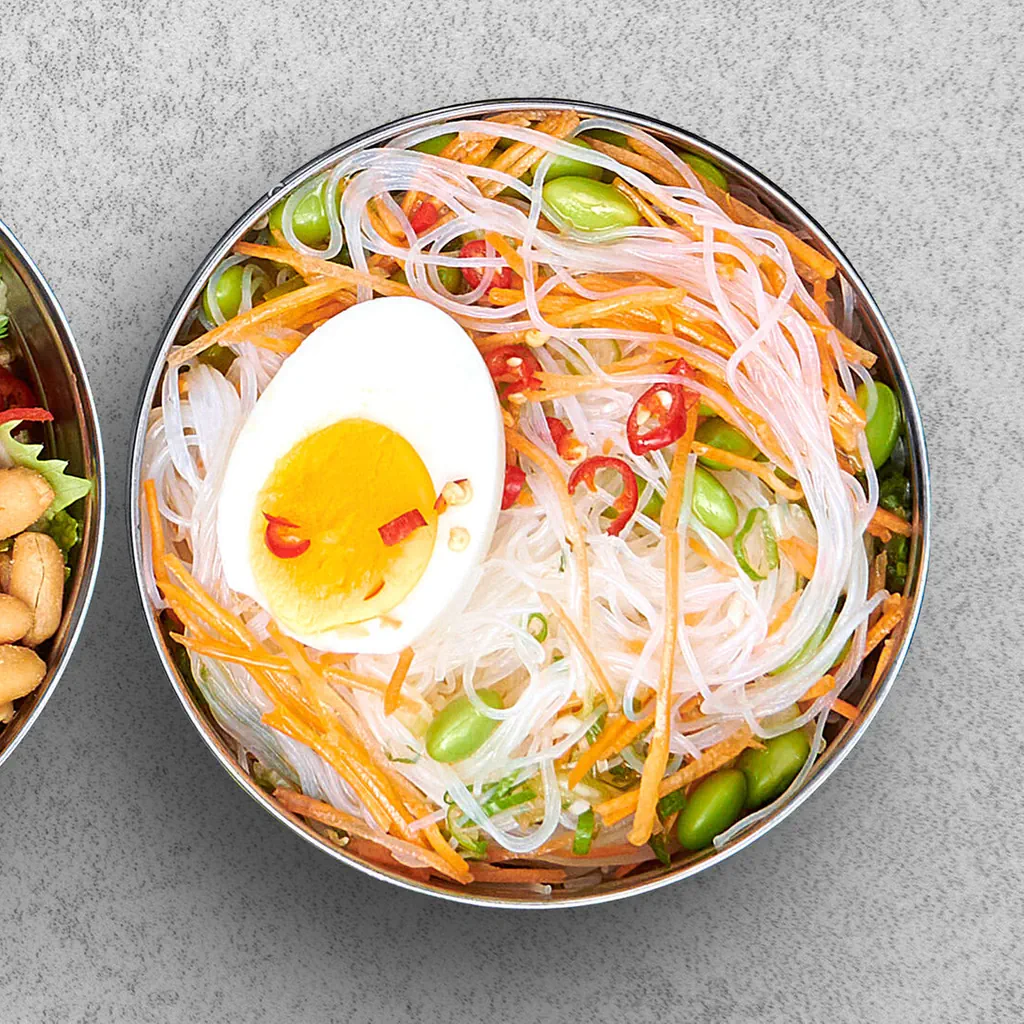 Glasnudelsalat mit Ei