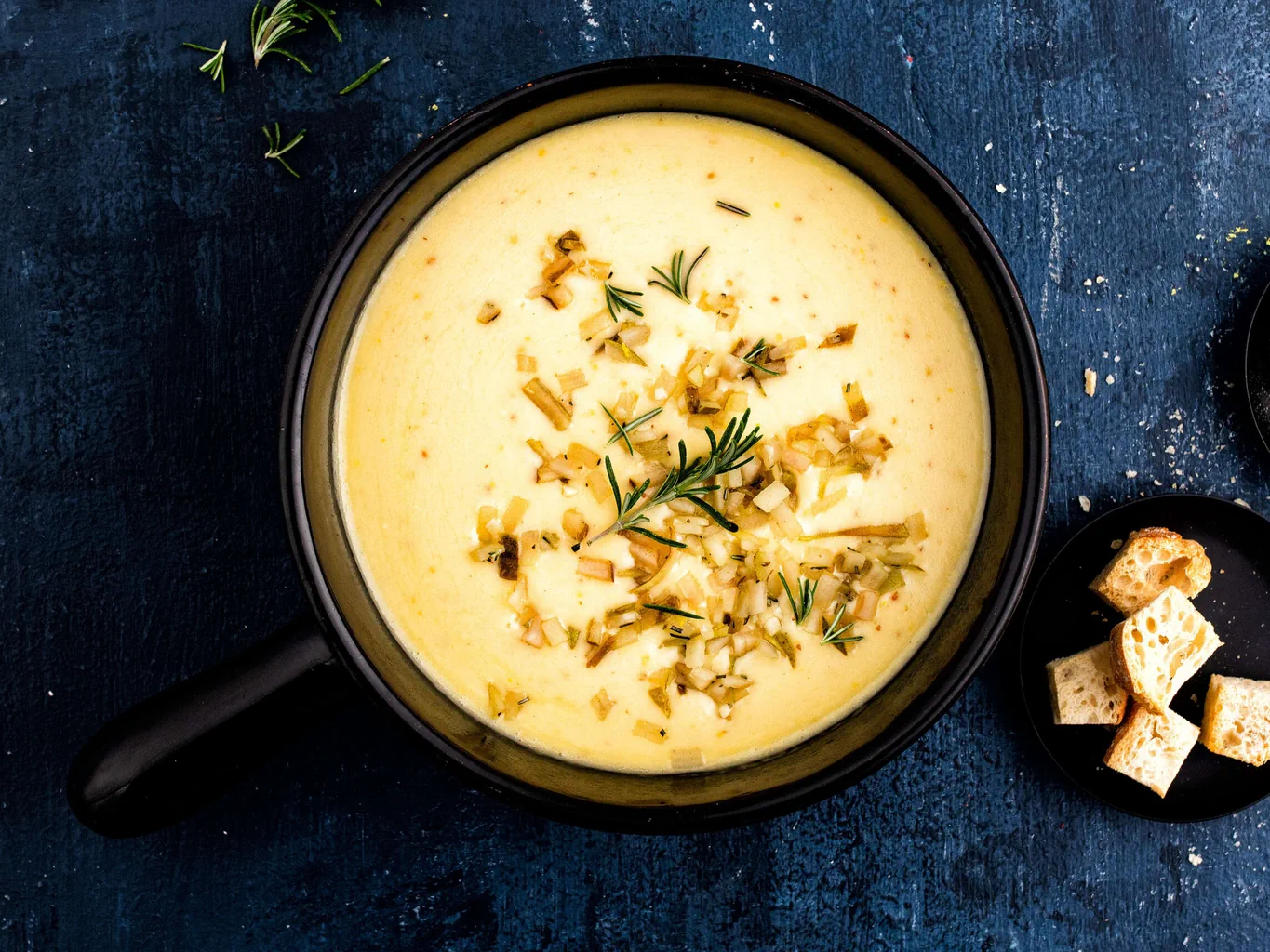 Fondue à la moutarde avec poire