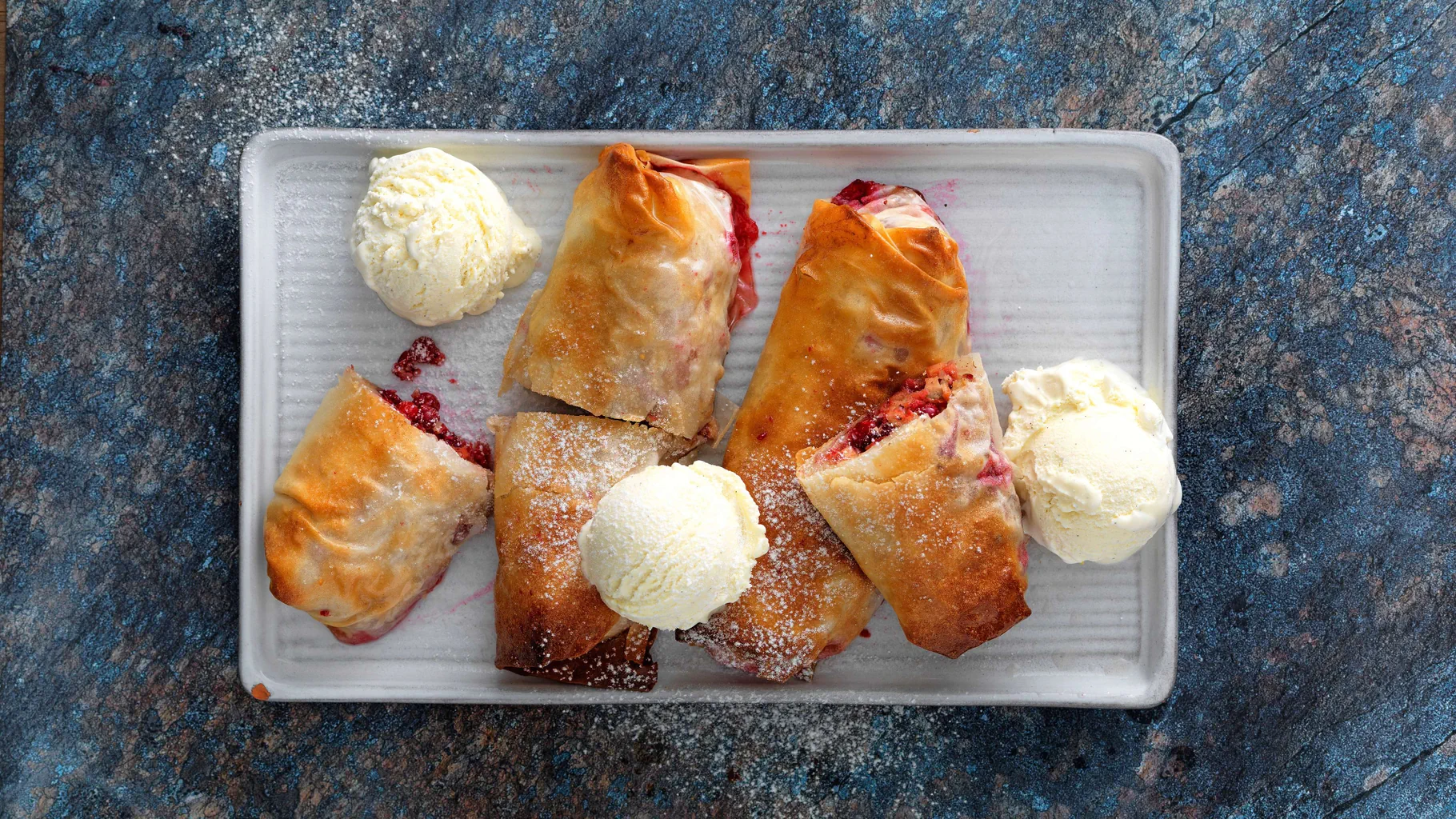Mini strudel ai mirtilli rossi