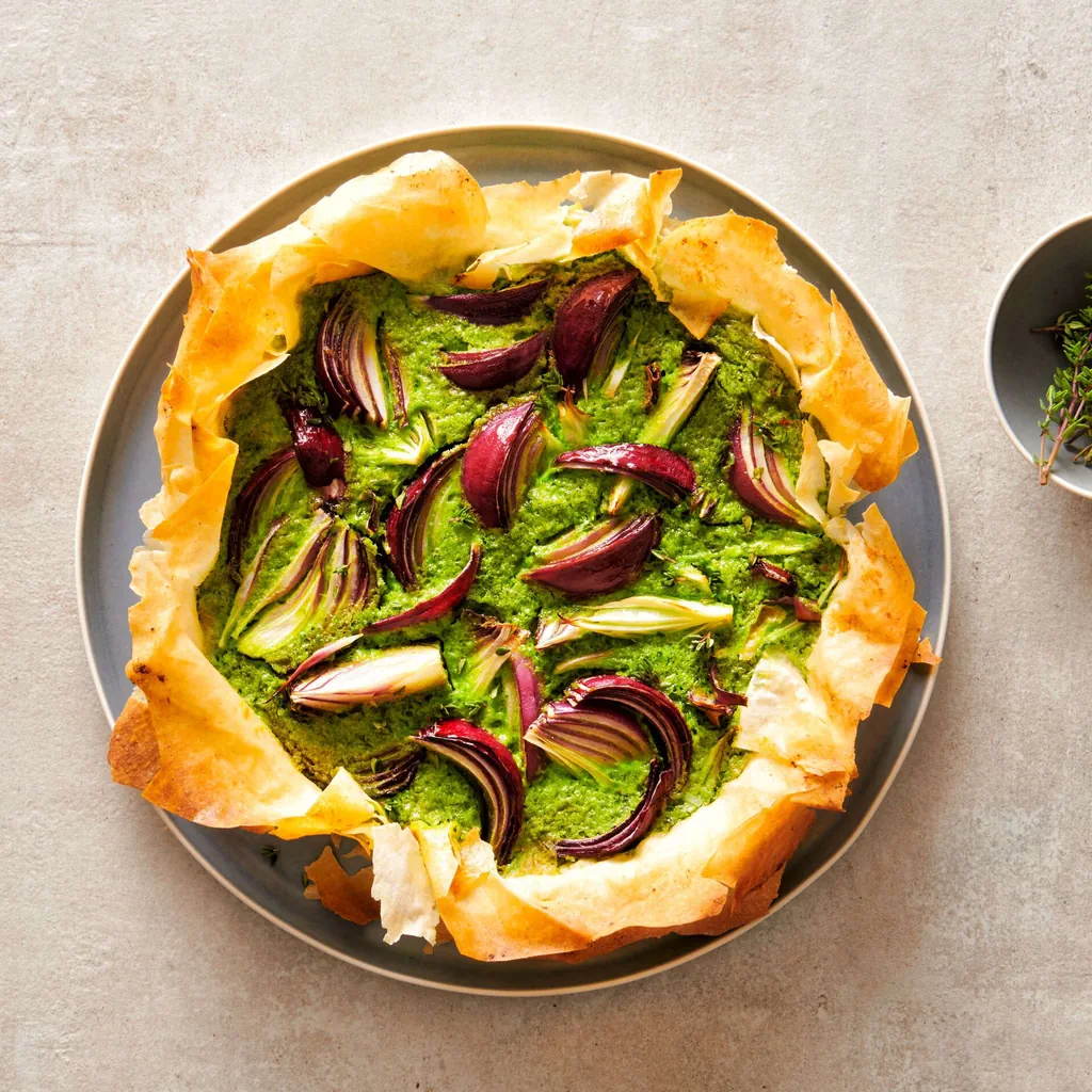 Kräuter-Zwiebel-Quiche mit Ziegenkäse
