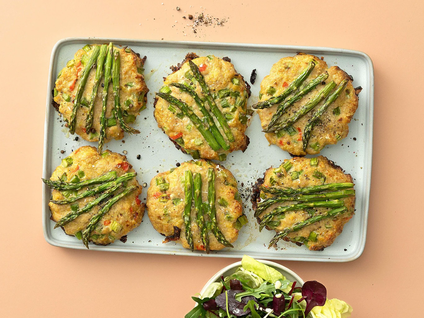 Galettes au poulet et aux asperges