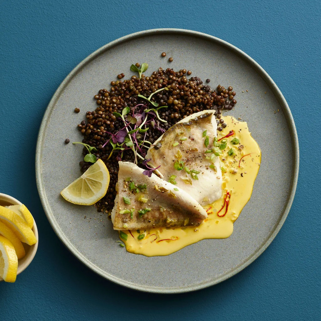 Sandre sur lentilles et sauce au safran