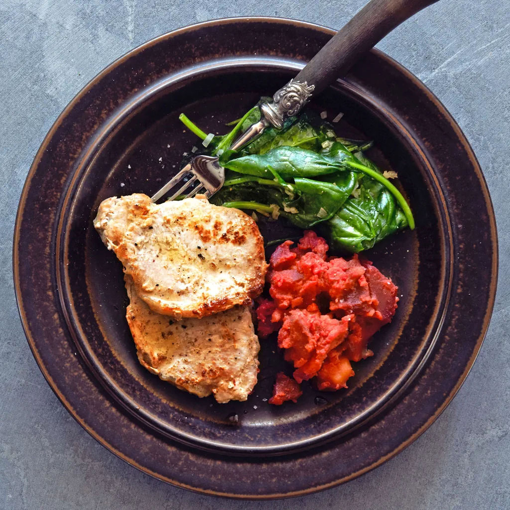 Schweinsplätzli mit Randenstampf