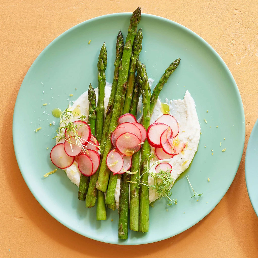 Asperges sur ricotta au raifort
