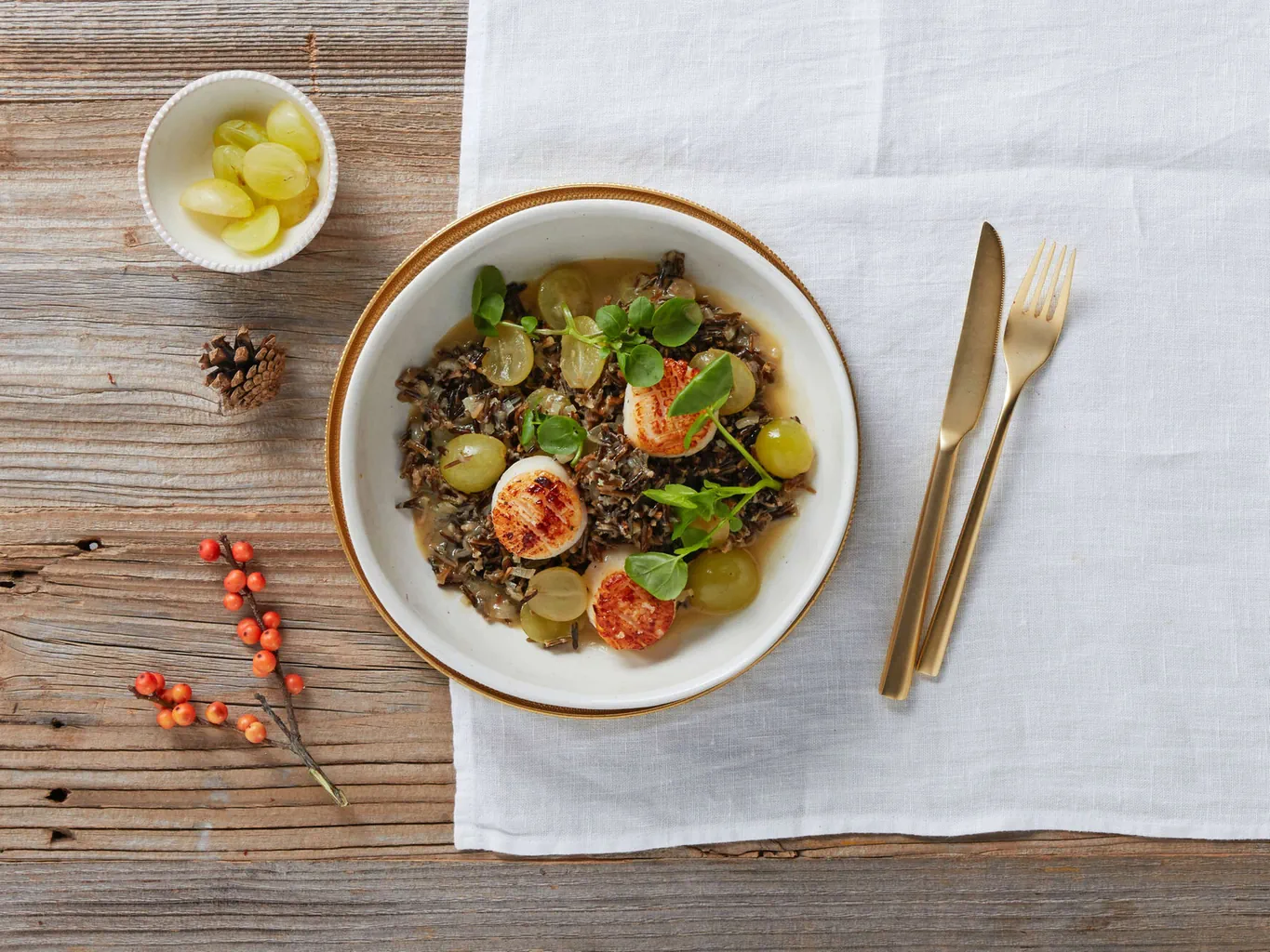 Risotto all'uva con capesante