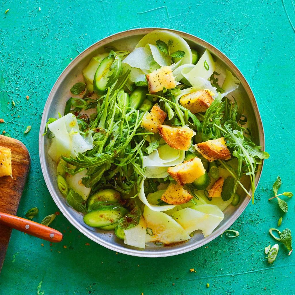 Salade de melon avec croûtons au fromage