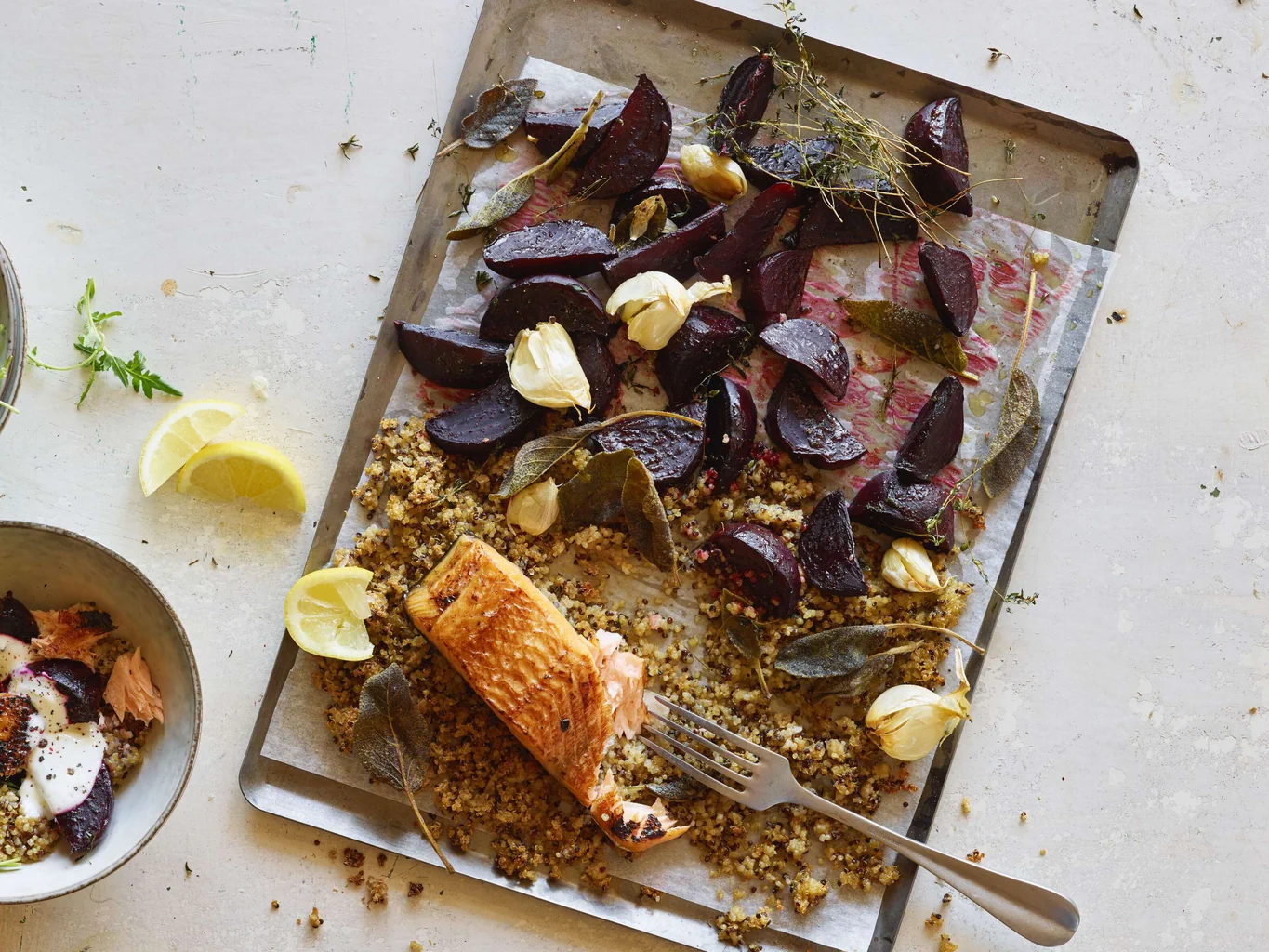 Randen mit gezupftem Lachs