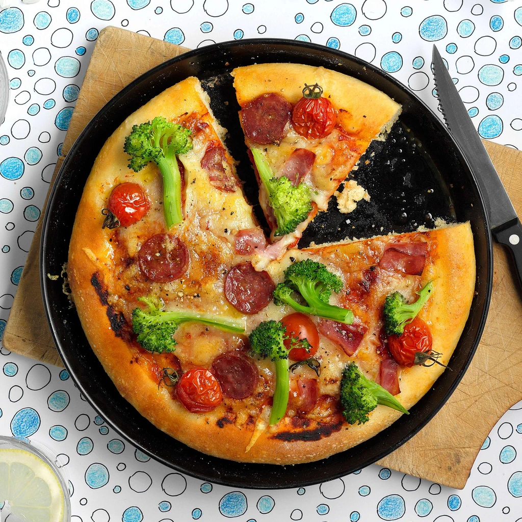 Kuchenblech-Pizza