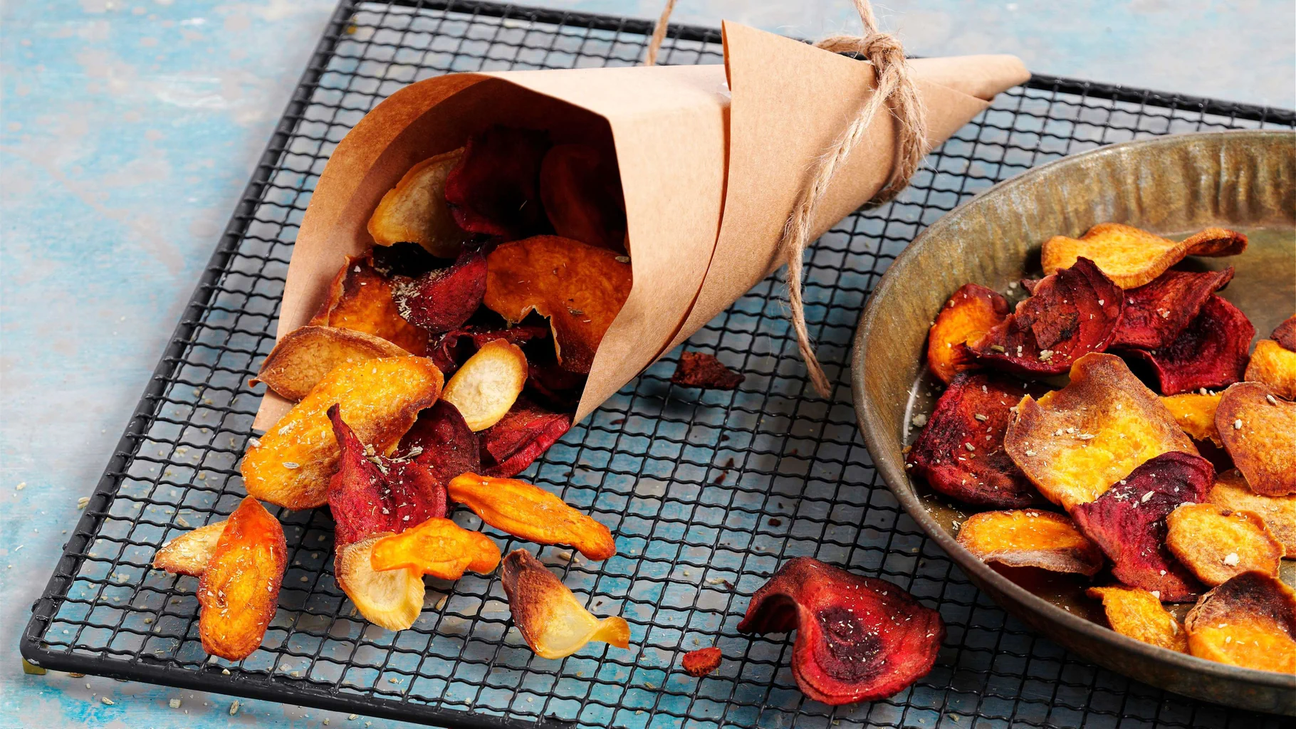 Pour garder la ligne: chips de légumes racines