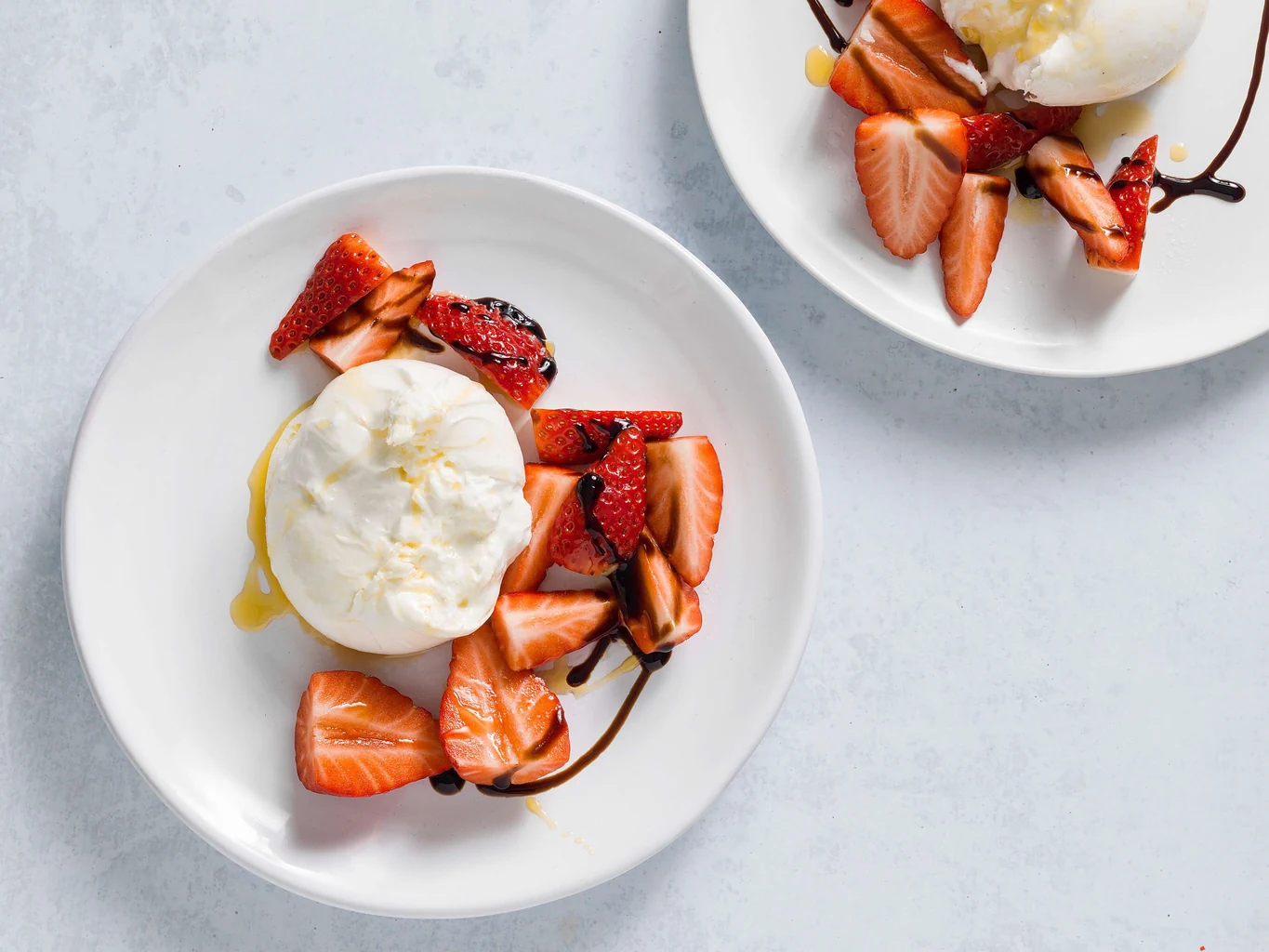 Burrata con fragole